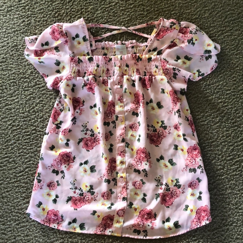 Adorable rose top